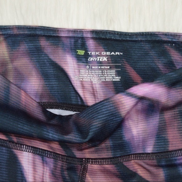 Tek Gear Watercolor Print Drytek Workout Capris, Mesh Insets, Small - Picture 2 of 7